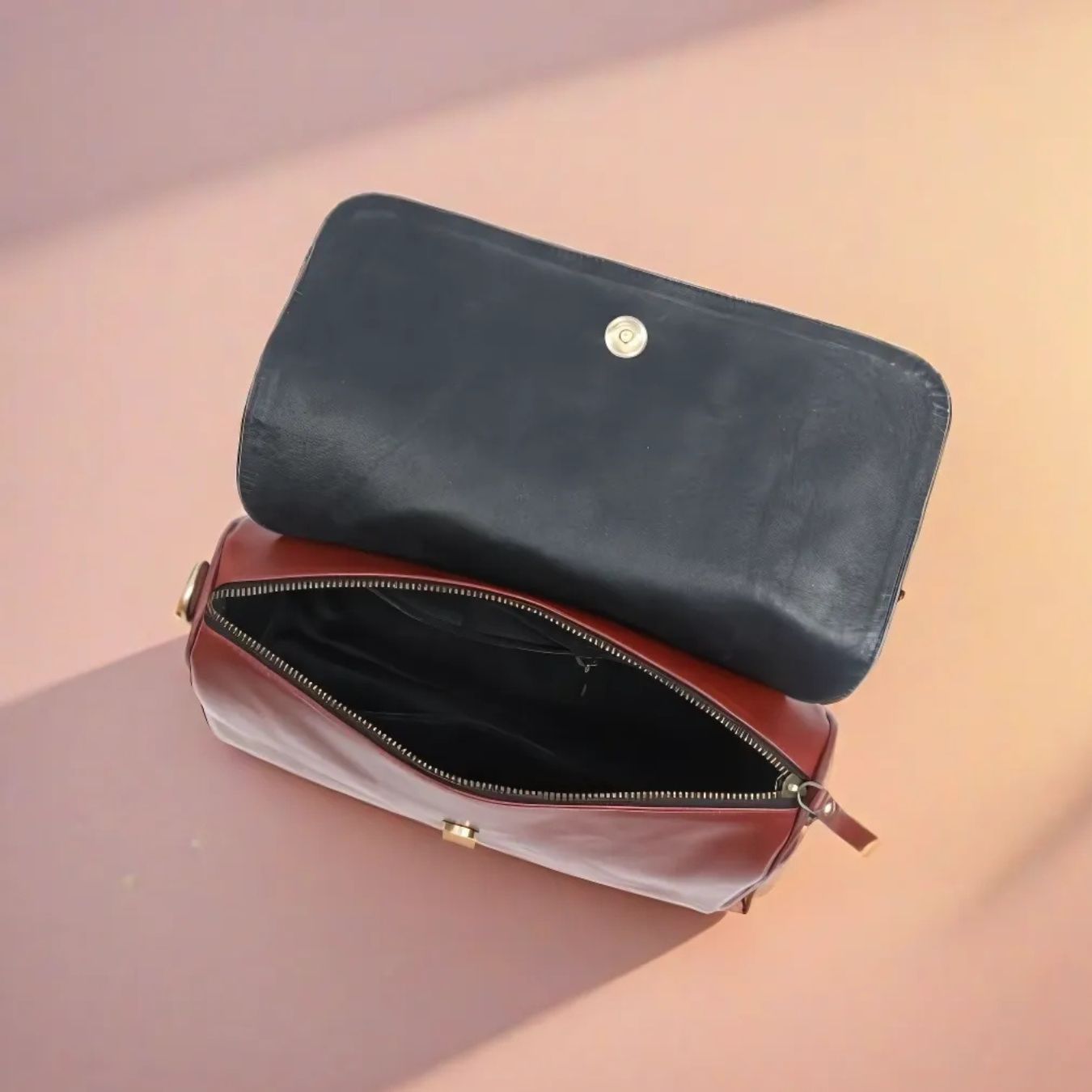 Premium Brown Leather Shoulder Bag with Floral Embroidery – Elegant Craftsmanship for Modern Women