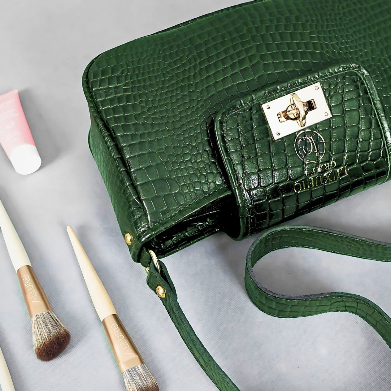 Dark Green Croco Print Handbag for Women – Elegant & Stylish